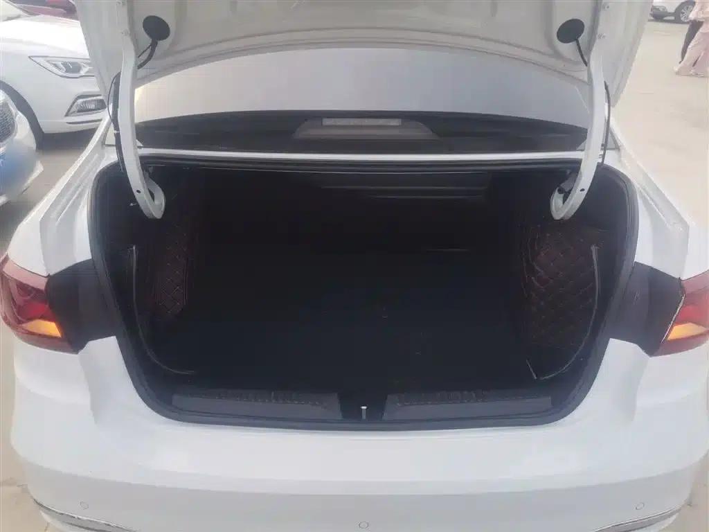 Jetta VA3 2019 1.5L Automatic Enjoy Edition — миниатюра 18