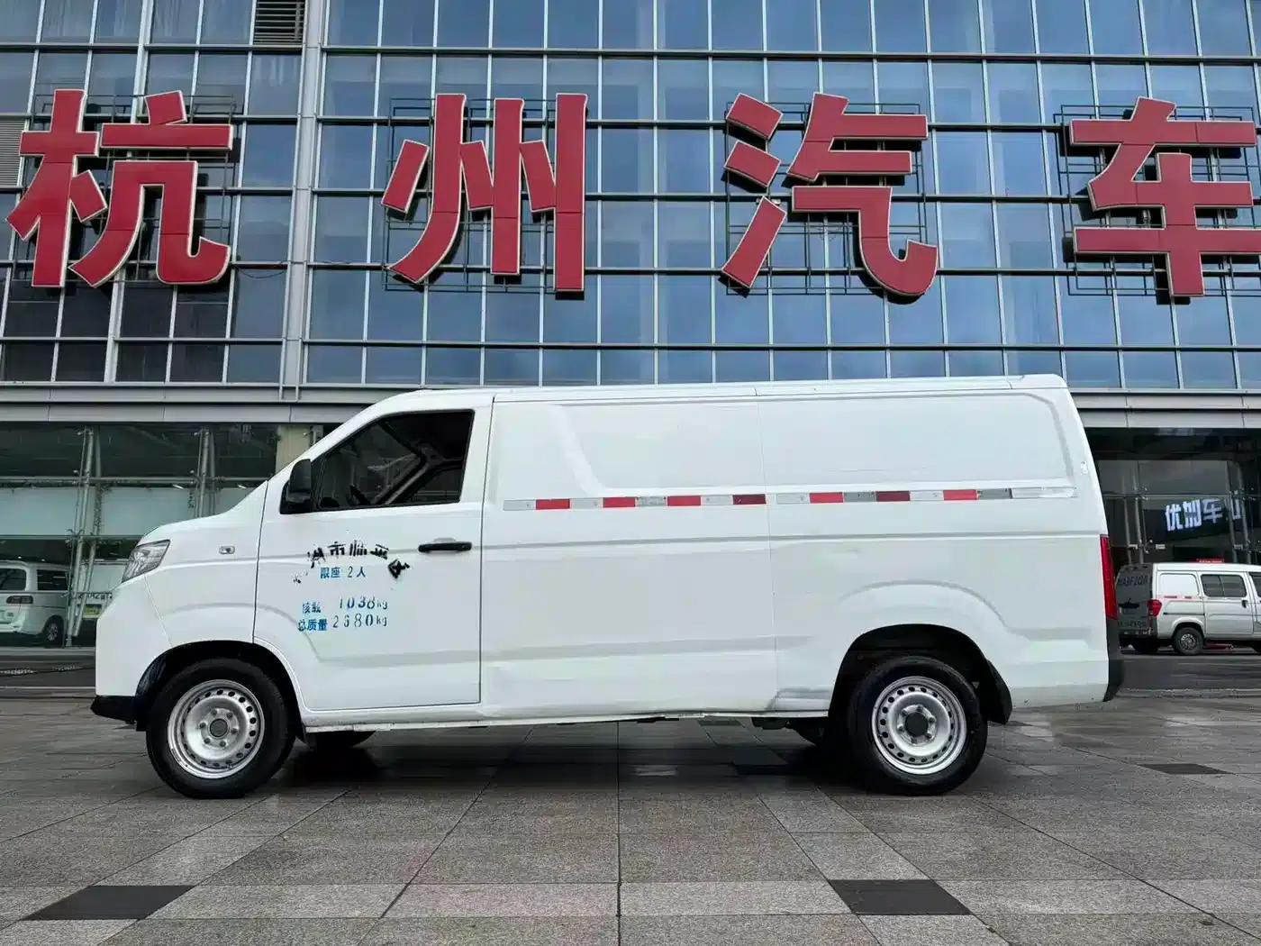 2022 Yangtze Finless Porpoise II Super Transport Edition (CATL) — миниатюра 4