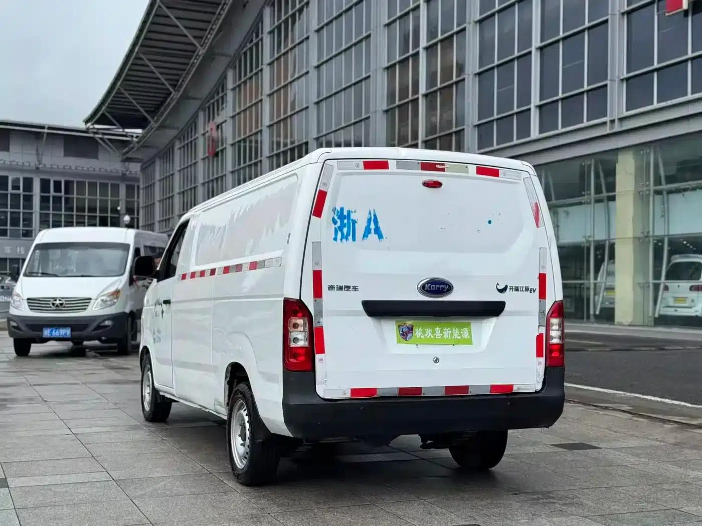 2022 Yangtze Finless Porpoise II Super Transport Edition (CATL) — миниатюра 7