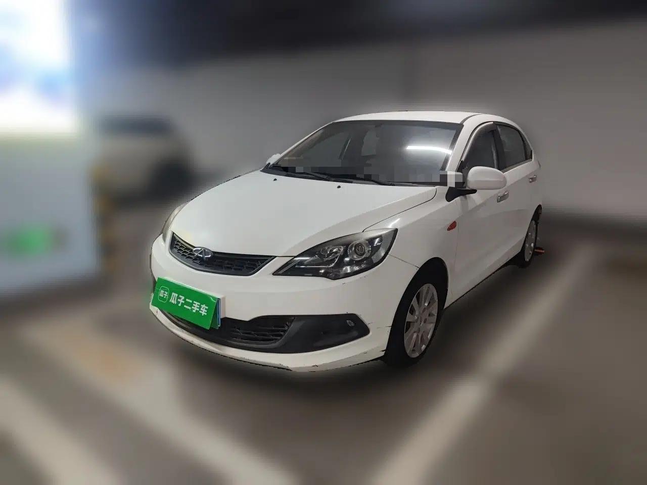 Chery Fengyun 2 2013 Hatchback 1.5L Manual Ruiyi Edition — миниатюра 1