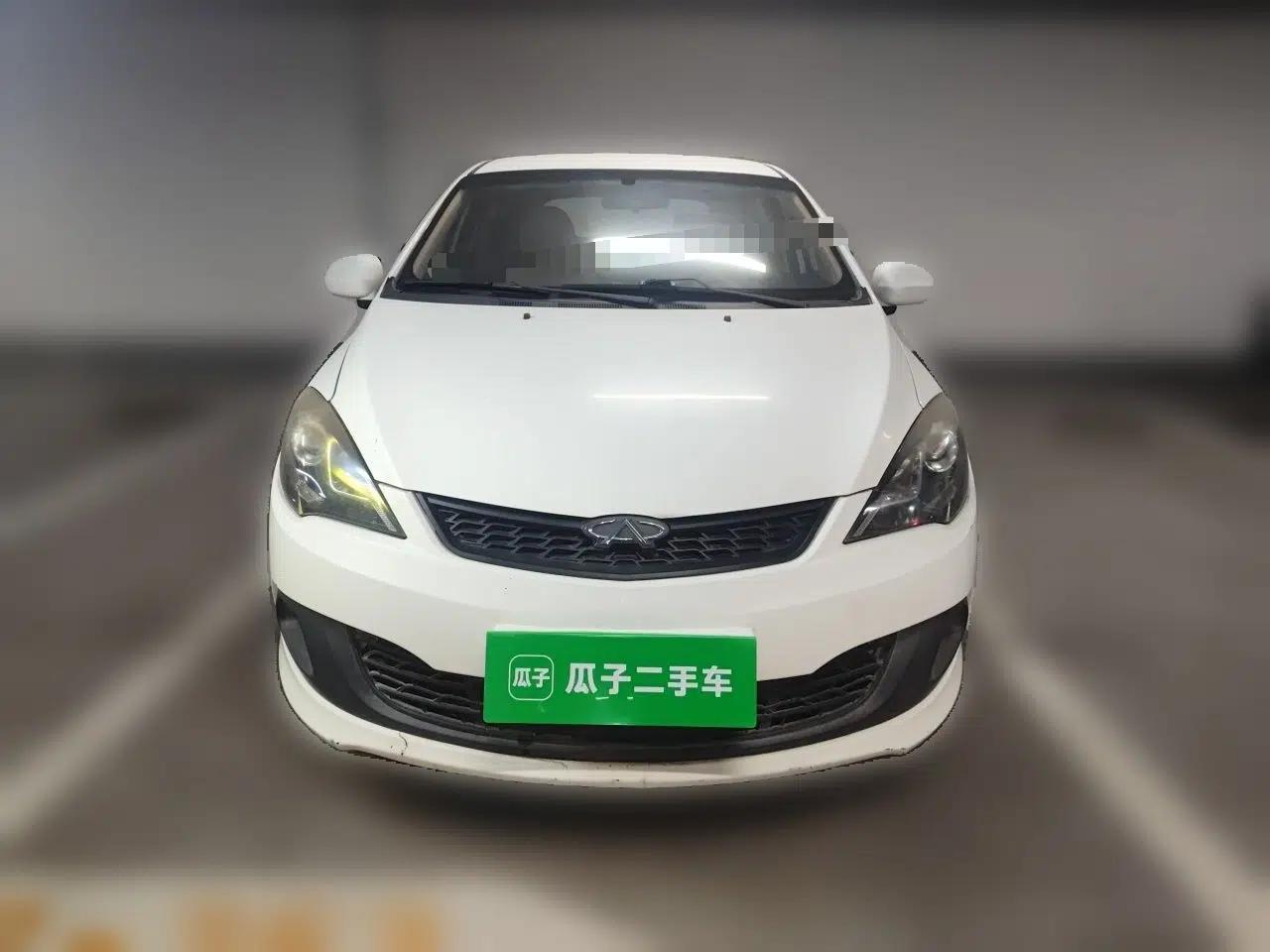Chery Fengyun 2 2013 Hatchback 1.5L Manual Ruiyi Edition — миниатюра 2
