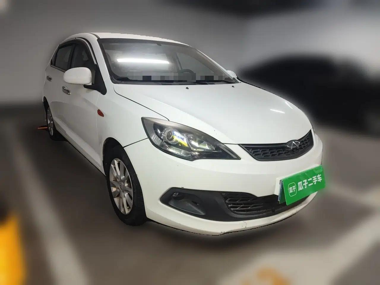 Chery Fengyun 2 2013 Hatchback 1.5L Manual Ruiyi Edition — миниатюра 3