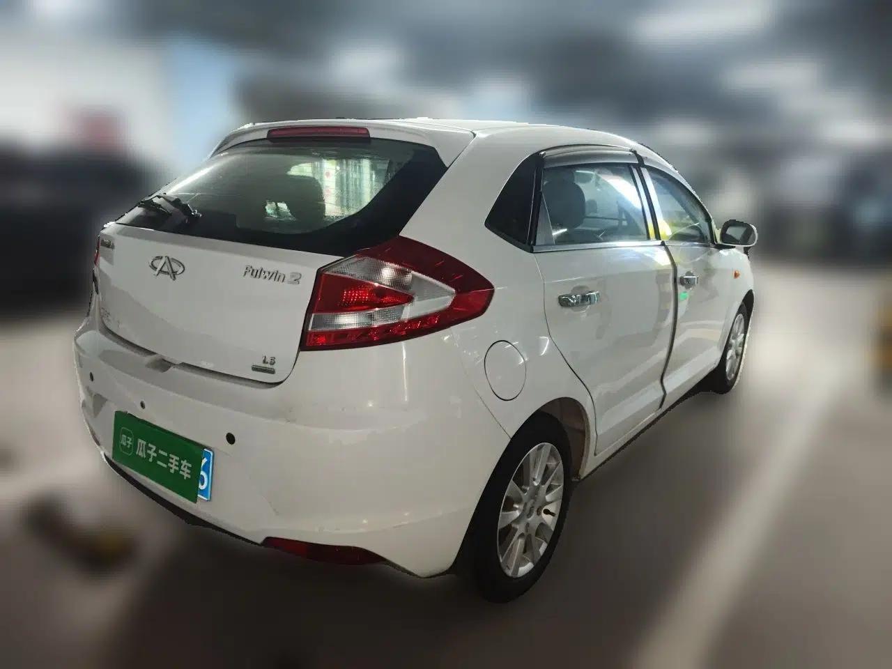 Chery Fengyun 2 2013 Hatchback 1.5L Manual Ruiyi Edition — миниатюра 6