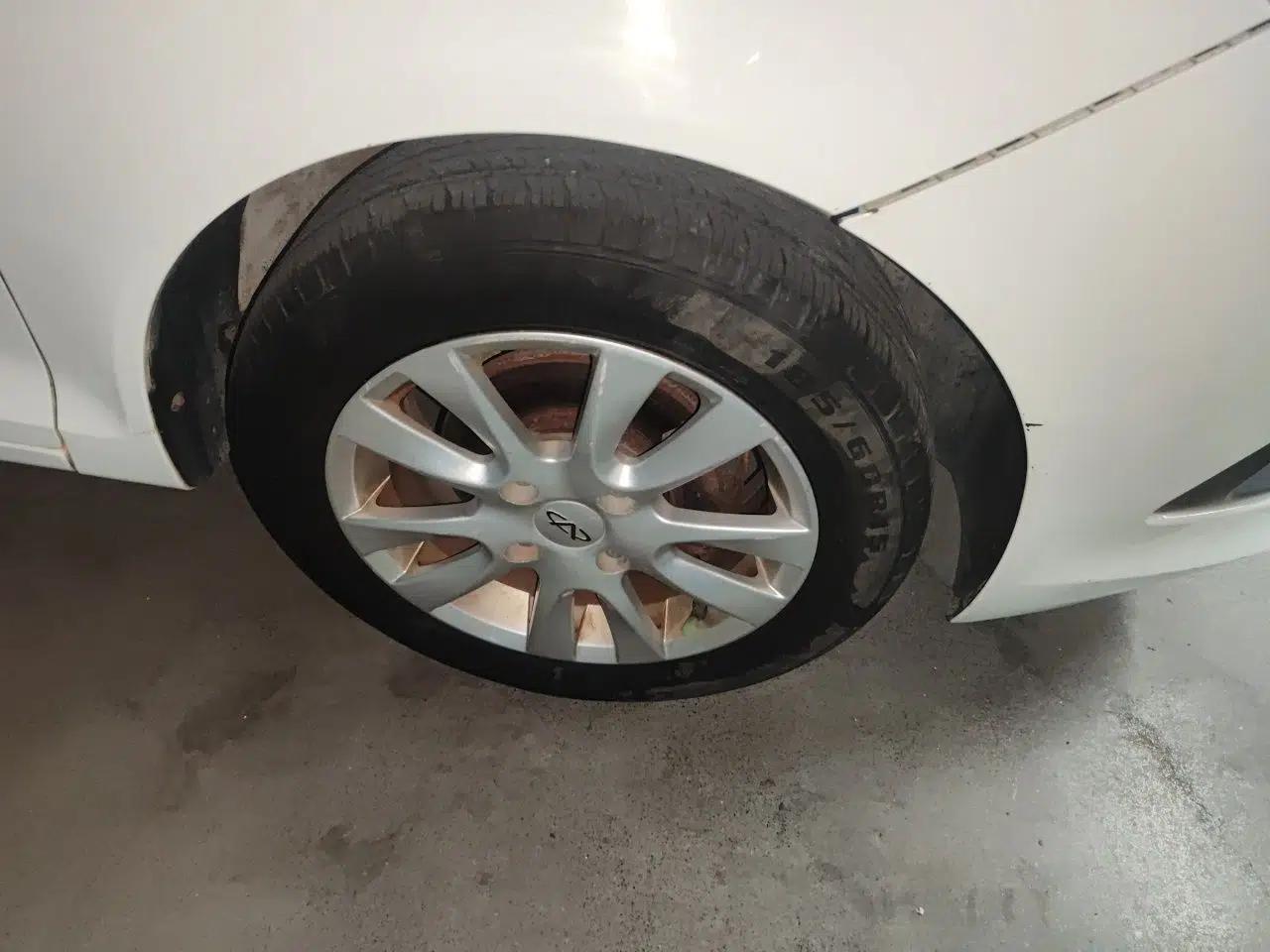 Chery Fengyun 2 2013 Hatchback 1.5L Manual Ruiyi Edition — миниатюра 8