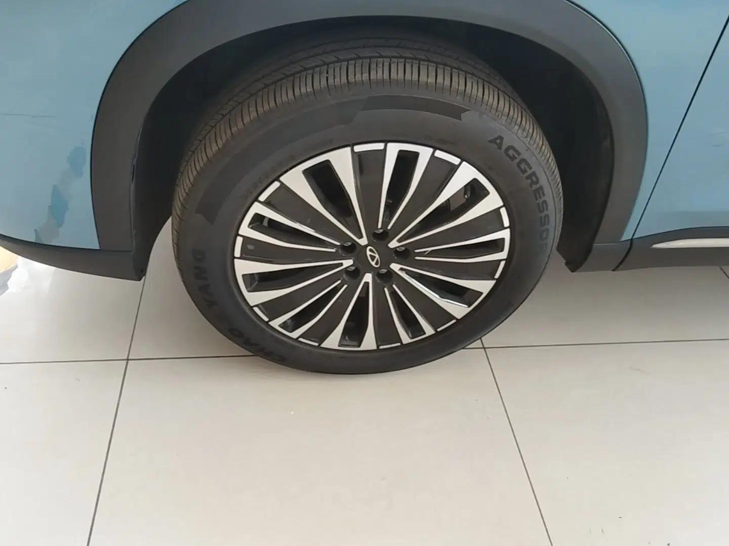 Chery Tiggo 8 PLUS C-DM 2025 1.5T 116 km Prestige Version 5 Seats — миниатюра 8