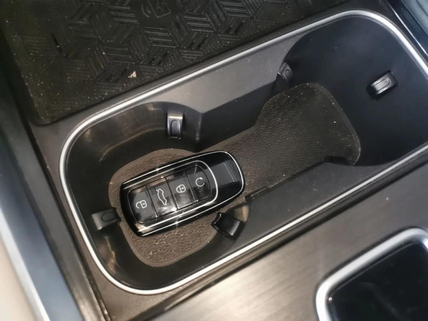 Chery Tiggo 7 PLUS New Energy 2023 1.5T Zhiyuan Trim — миниатюра 12