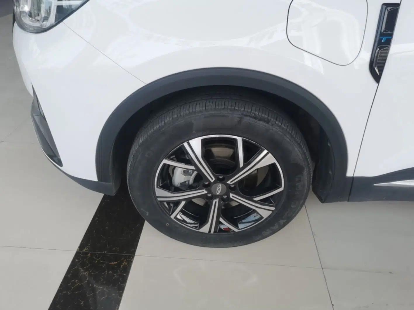 Chery Tiggo 7 PLUS New Energy 2023 1.5T Zhiyuan Trim — миниатюра 8