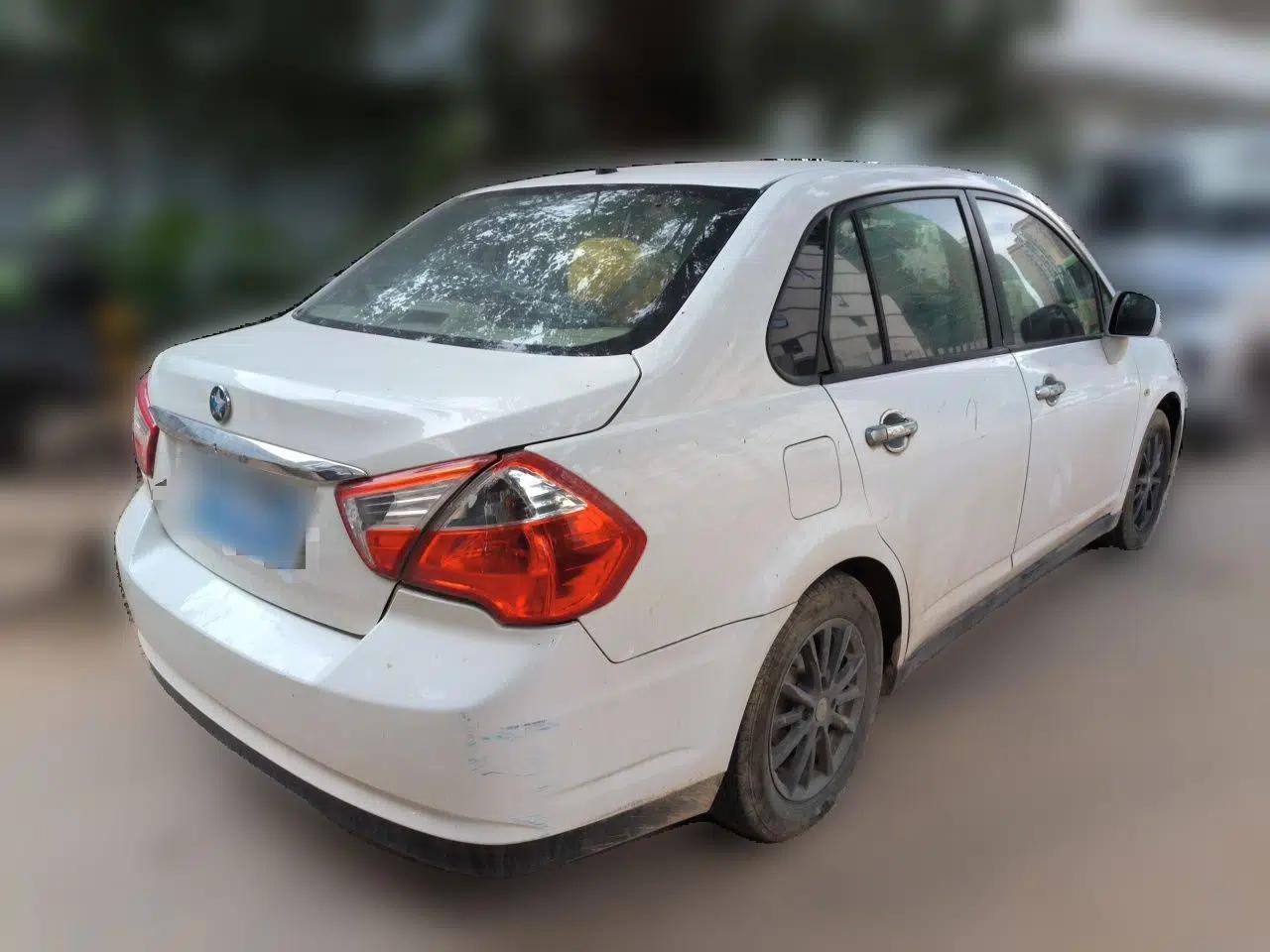 Venucia D50 2015 1.6L Manual Fashion Edition — миниатюра 6