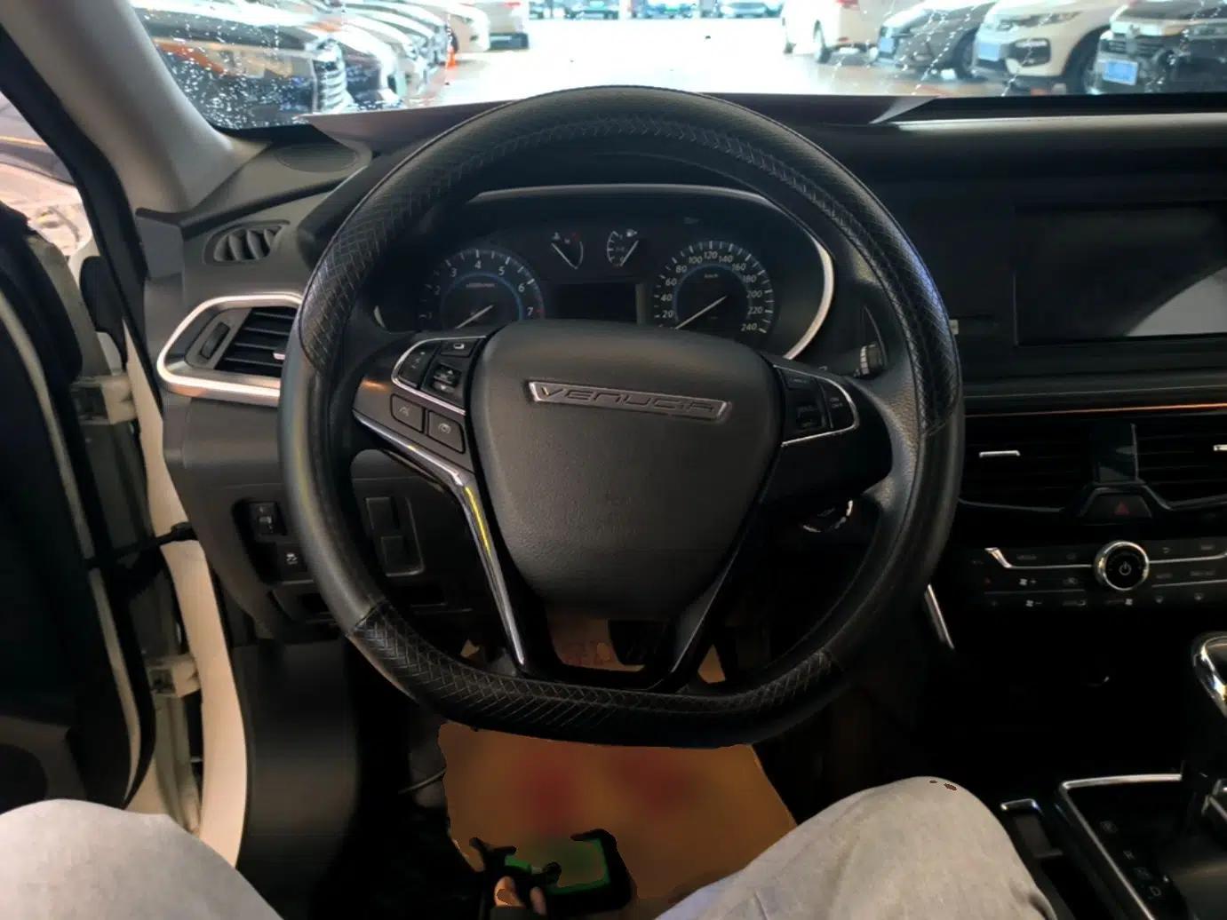 Venucia T90 2018 2.0L CVT Smart Connect Fashion Edition China V Standard — миниатюра 13