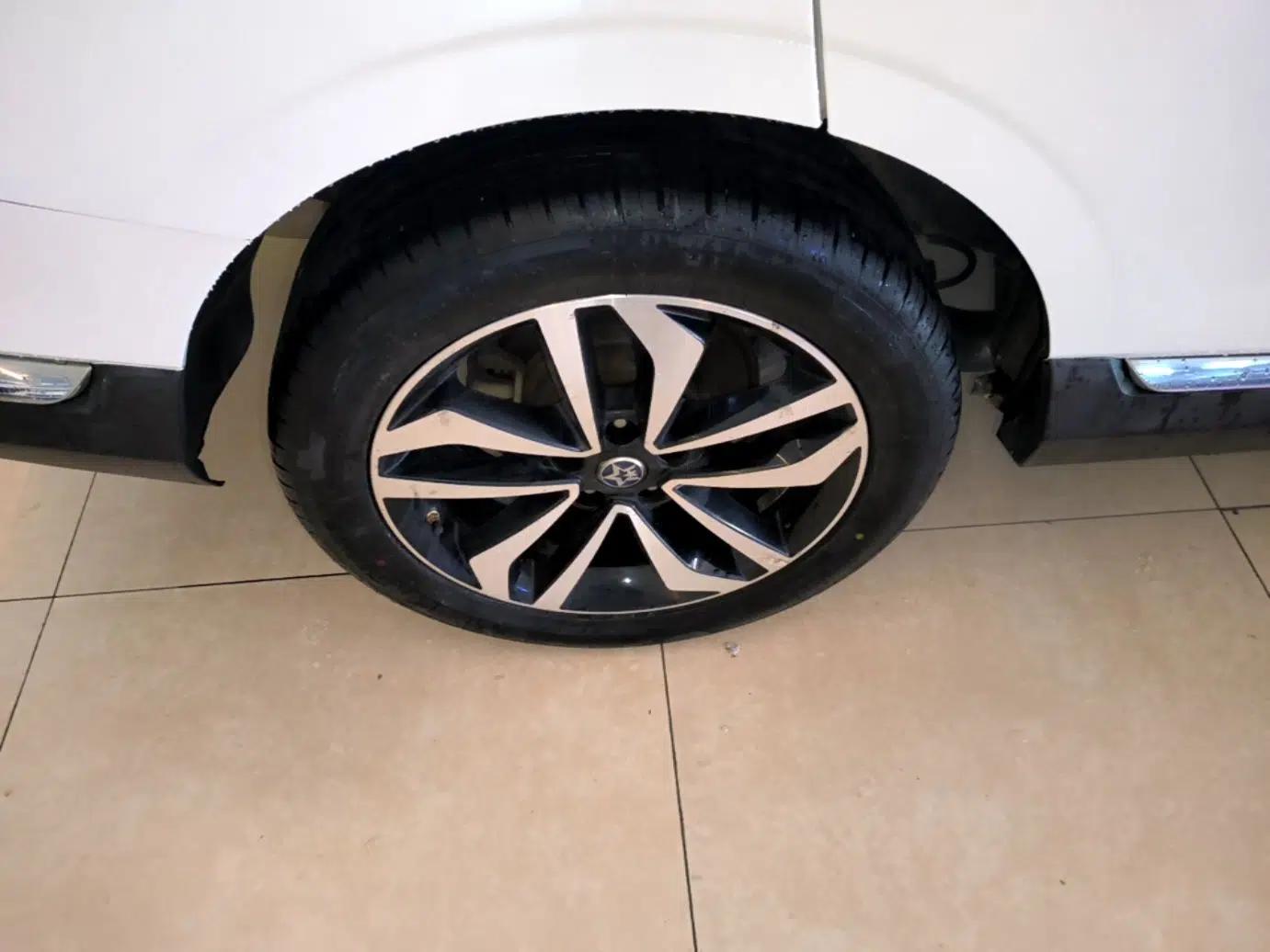 Venucia T90 2018 2.0L CVT Smart Connect Fashion Edition China V Standard — миниатюра 10