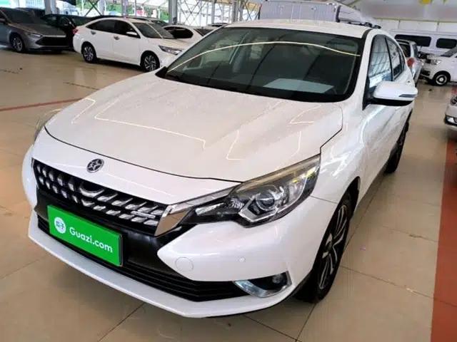 Venucia T90 2018 2.0L CVT Smart Connect Fashion Edition China V Standard