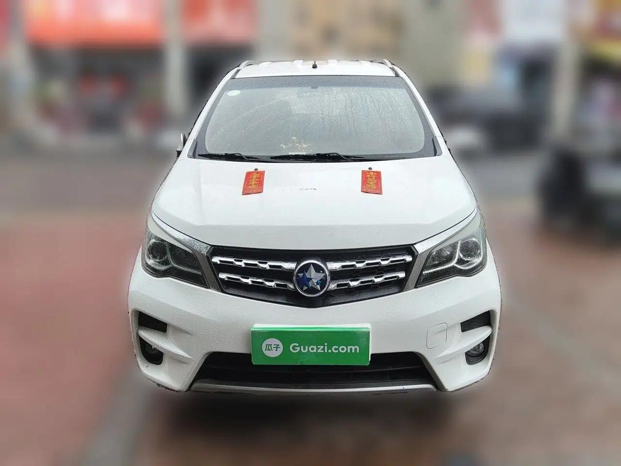 Venucia M50V 2017 1.6L XL CVT Luxury Edition — миниатюра 2