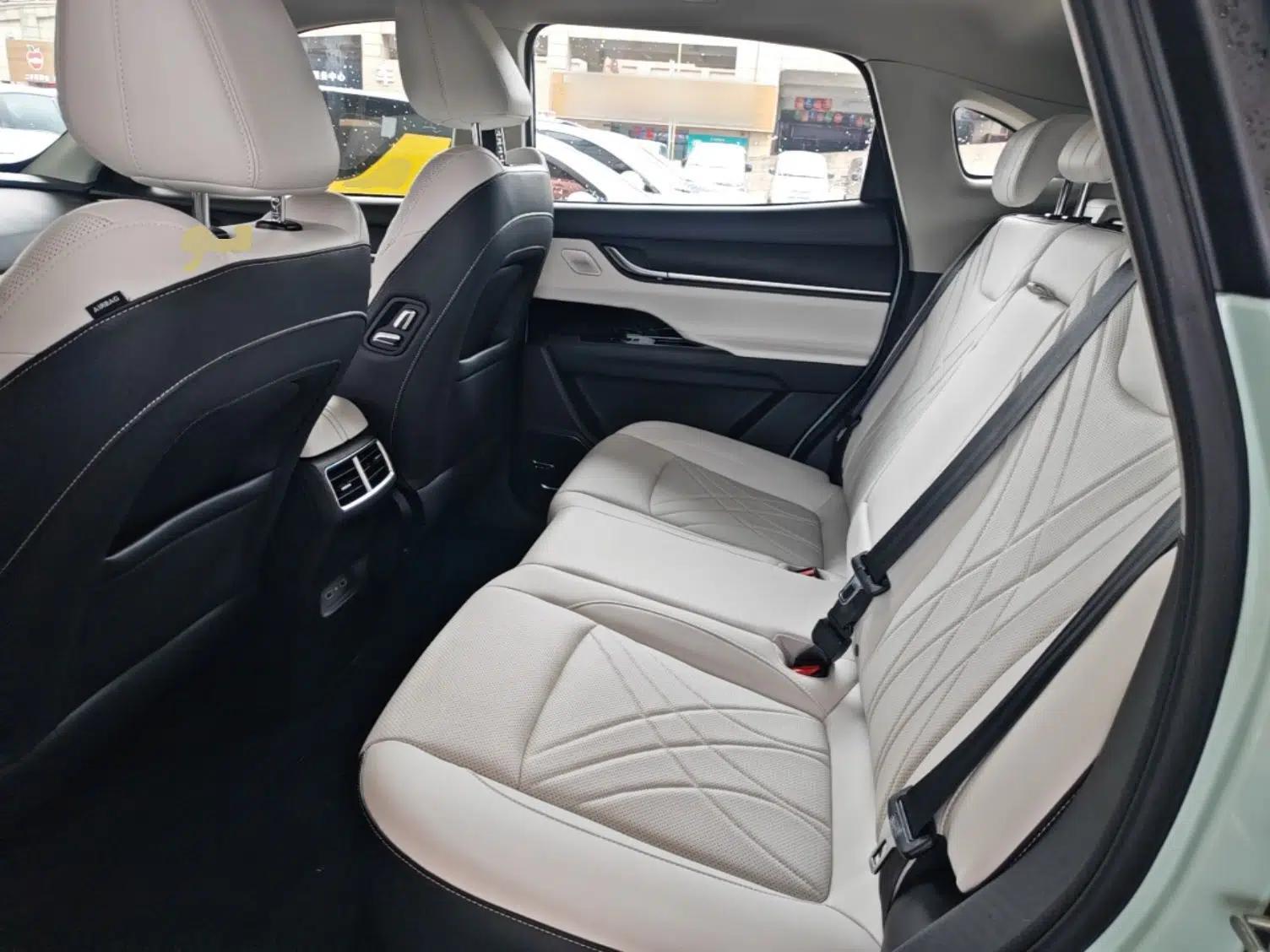 Chery New Energy eQ7 2023 512km Ultra-Enjoyment Version — миниатюра 19