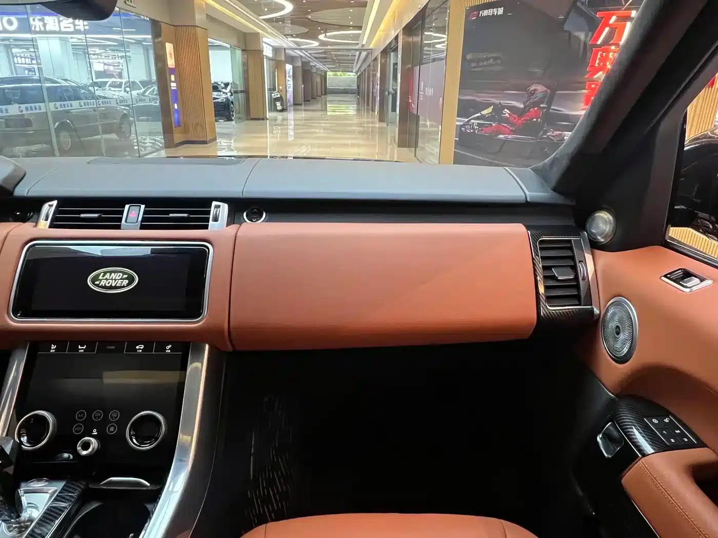 Range Rover Sport Hybrid 2018 P400e — миниатюра 6