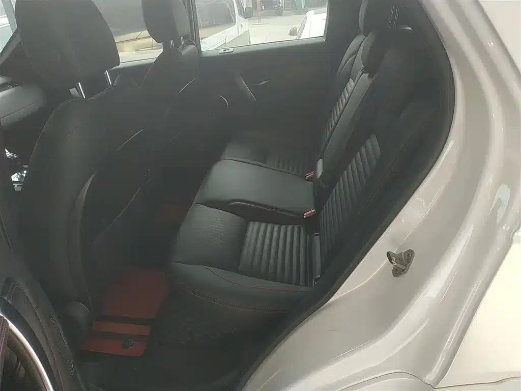Discovery Sport New Energy 2022 Facelift P300e Plug-in Electric Hybrid — миниатюра 13