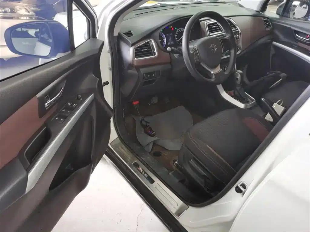 Xiaotu 2017 1.6L CVT 2WD Urban Fashion Model — миниатюра 16