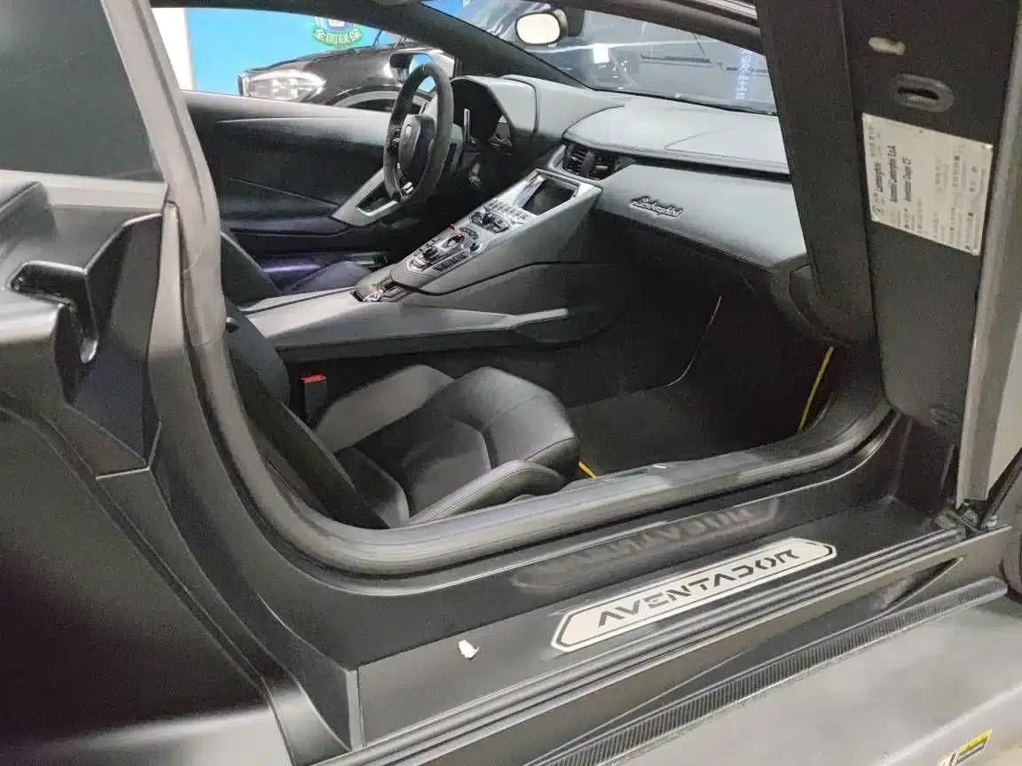 2011 Aventador LP 700-4 — миниатюра 7