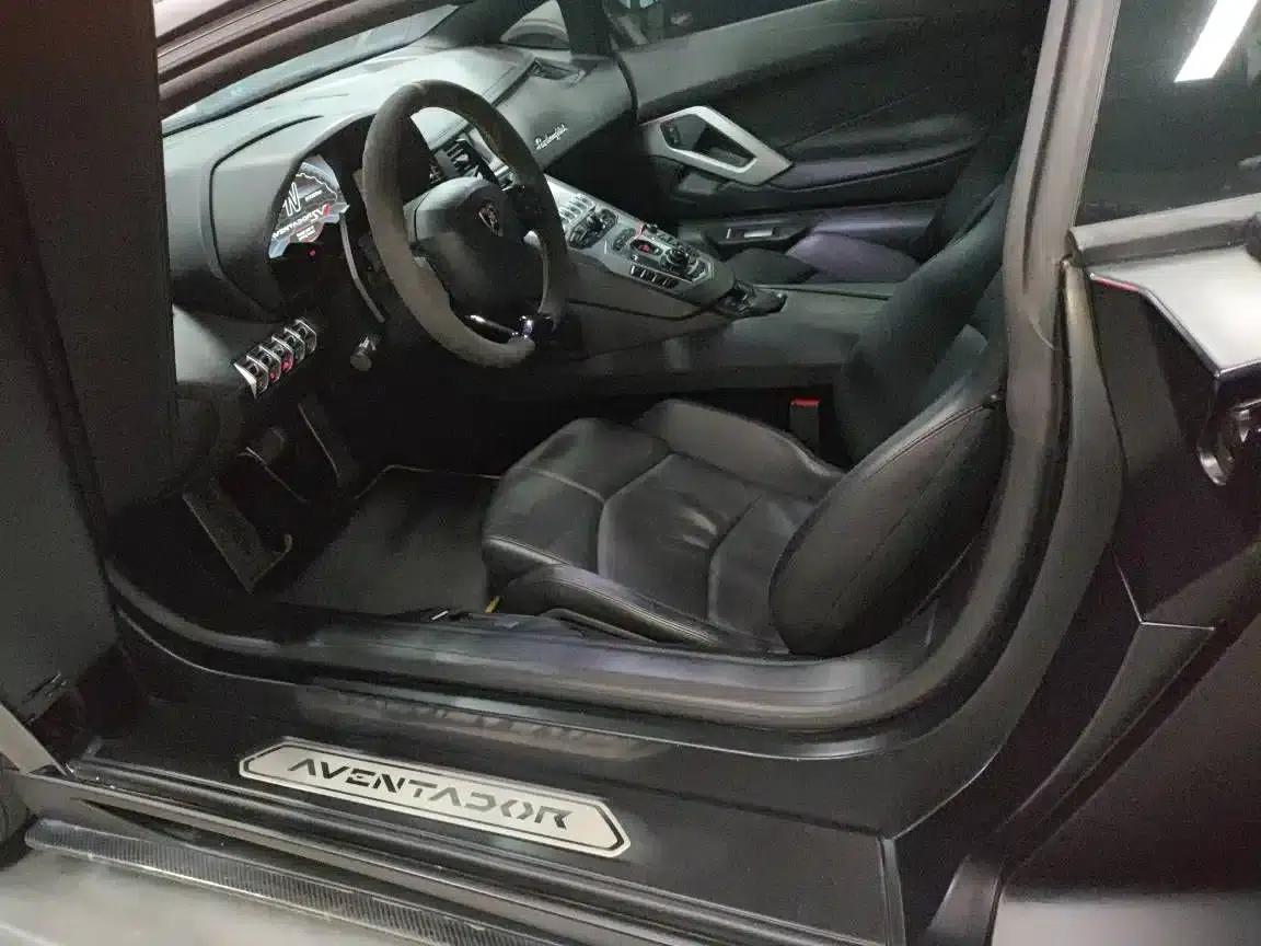 2011 Aventador LP 700-4 — миниатюра 10