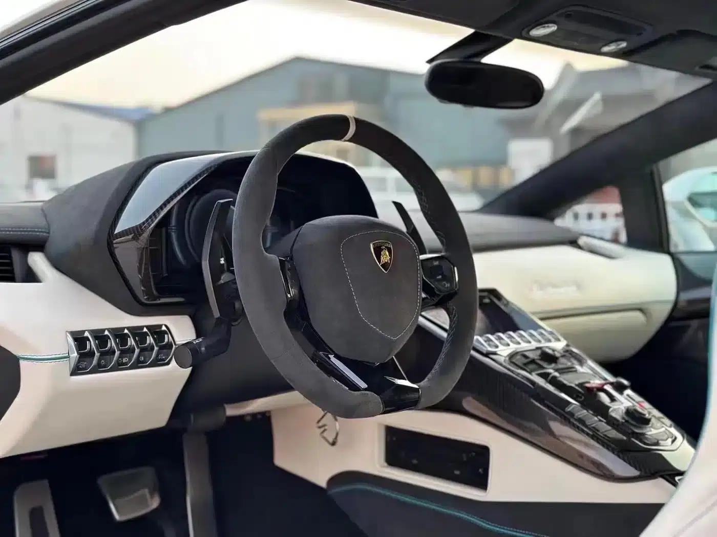 2011 Aventador LP 700-4 — миниатюра 5
