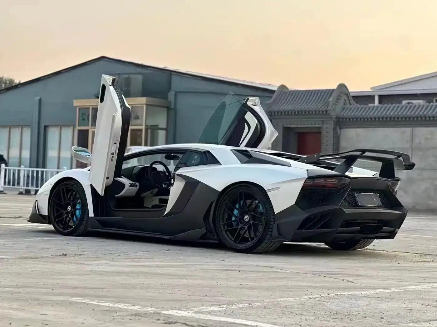 2011 Aventador LP 700-4 — миниатюра 6