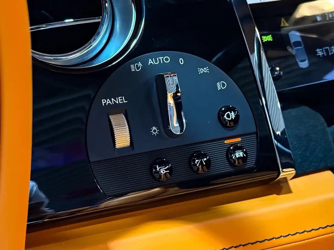 2018 Dawn 6.6T Standard Edition — миниатюра 15