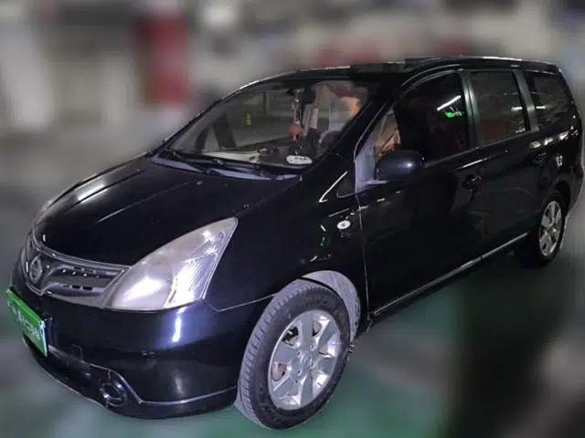 Nissan Geniss 2006 1.8L Manual Standard Edition