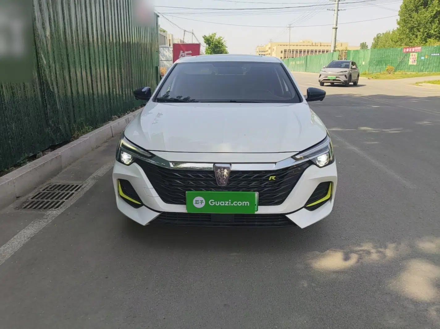 Roewe i6 MAX New Energy 2020 1.5T PHEV Sporty Cool Edition — миниатюра 2