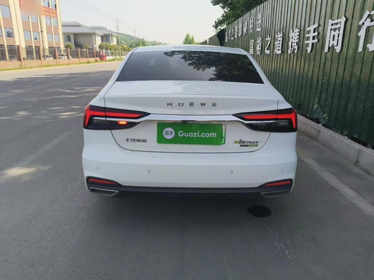 Roewe i6 MAX New Energy 2020 1.5T PHEV Sporty Cool Edition — миниатюра 3