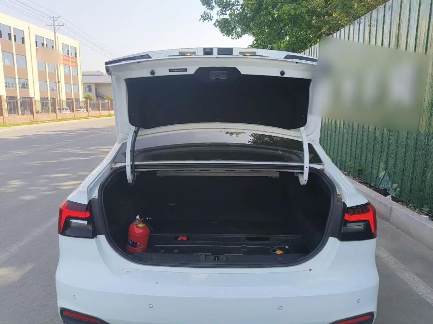 Roewe i6 MAX New Energy 2020 1.5T PHEV Sporty Cool Edition — миниатюра 21