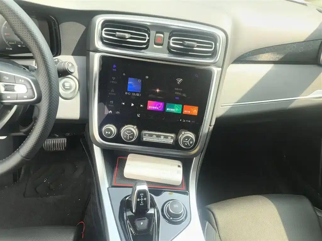 Lynk & Co 01 EM-P 2019 1.5T PHEV Pro — миниатюра 9