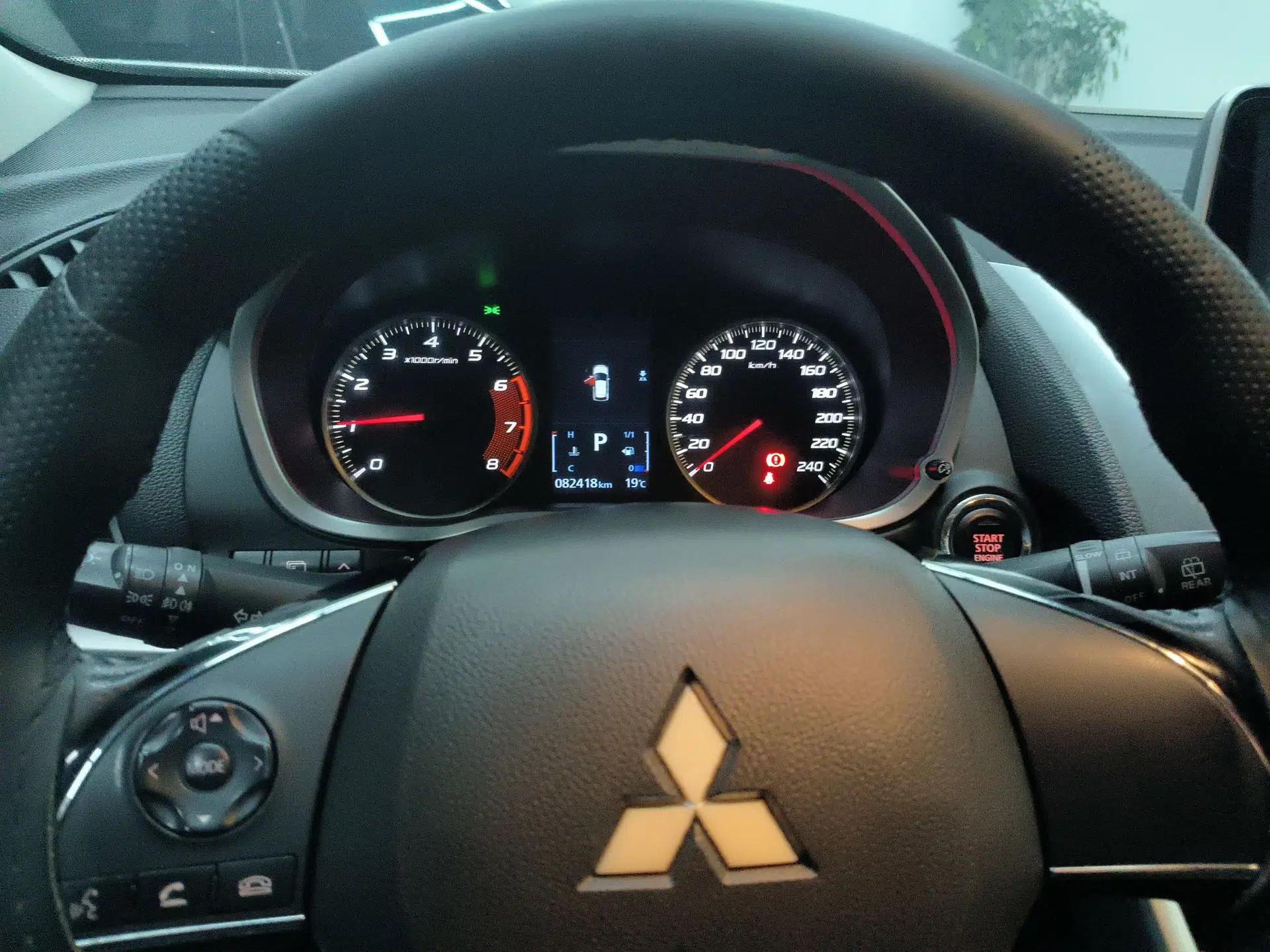 Mitsubishi Eclipse Cross 2018 1.5T CVT Two-Wheel Drive Dream Edition — миниатюра 12