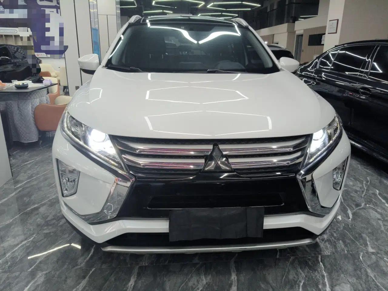 Mitsubishi Eclipse Cross 2018 1.5T CVT Two-Wheel Drive Dream Edition — миниатюра 3