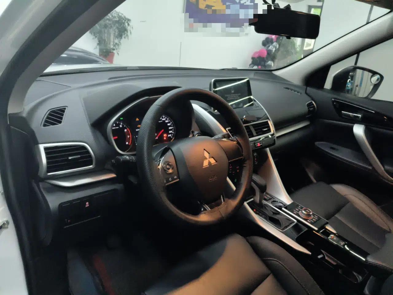Mitsubishi Eclipse Cross 2018 1.5T CVT Two-Wheel Drive Dream Edition — миниатюра 9