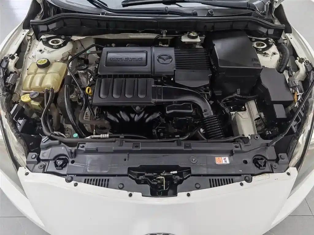 Mazda 3 Axela 2011 Sedan 1.6L Manual Comfort — миниатюра 6