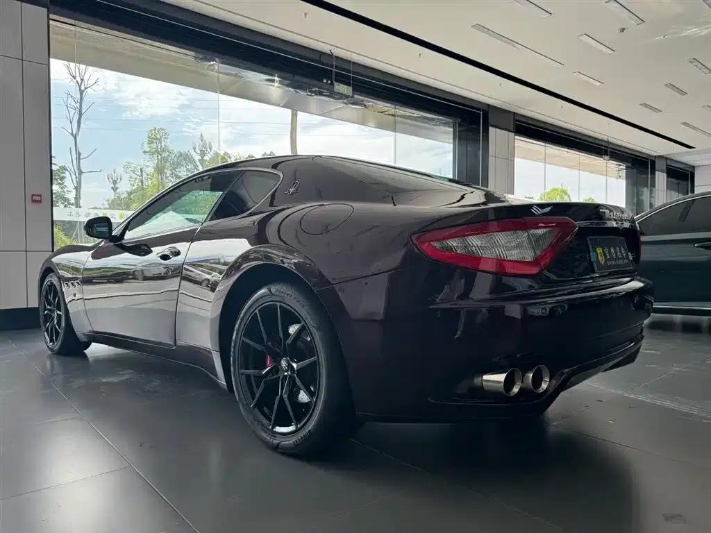 2013 GranTurismo 4.2L Automatic — миниатюра 8