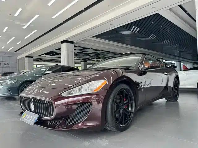 2013 GranTurismo 4.2L Automatic