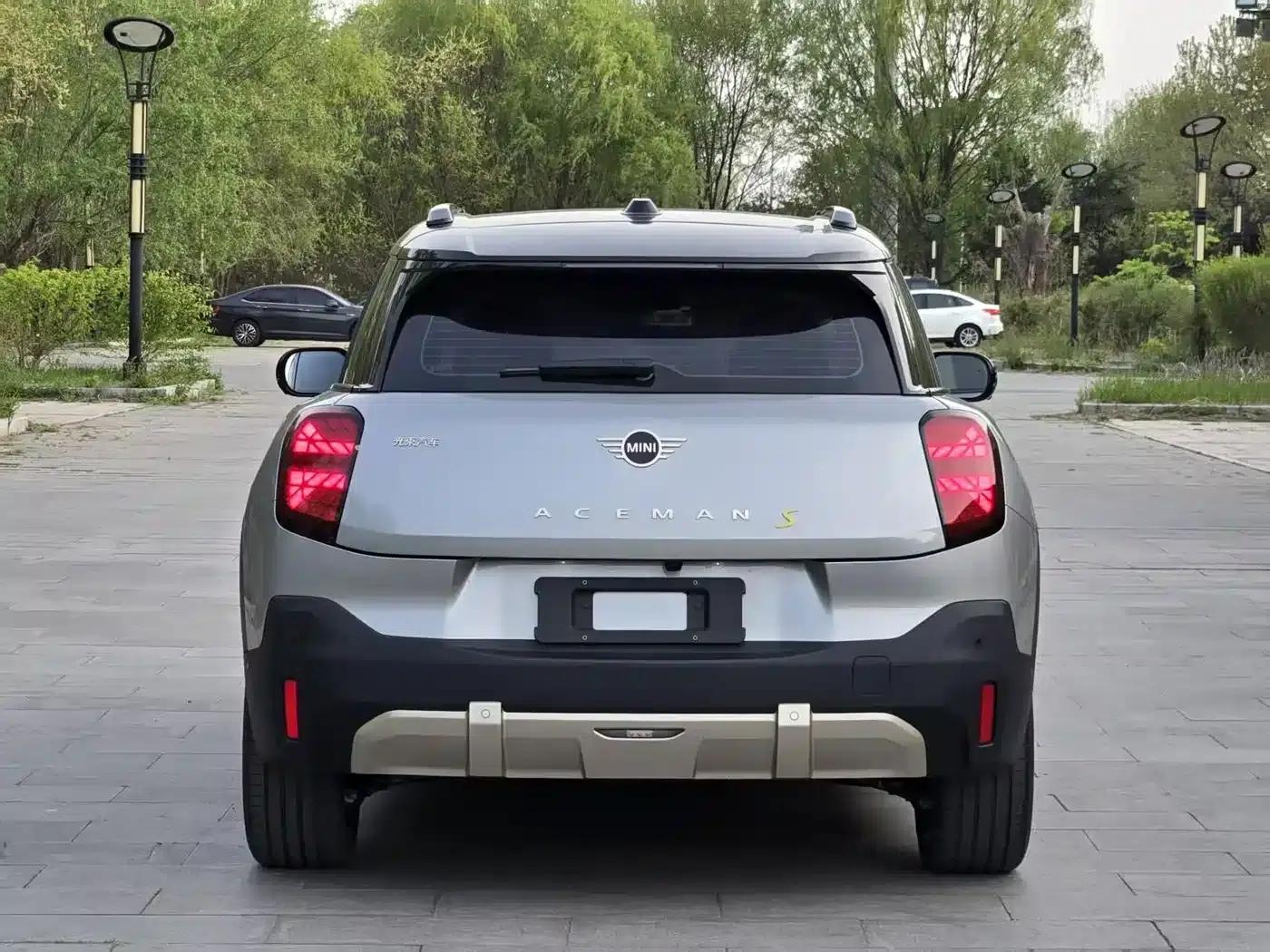 2025 Electric MINI Aceman SE Artist — миниатюра 3
