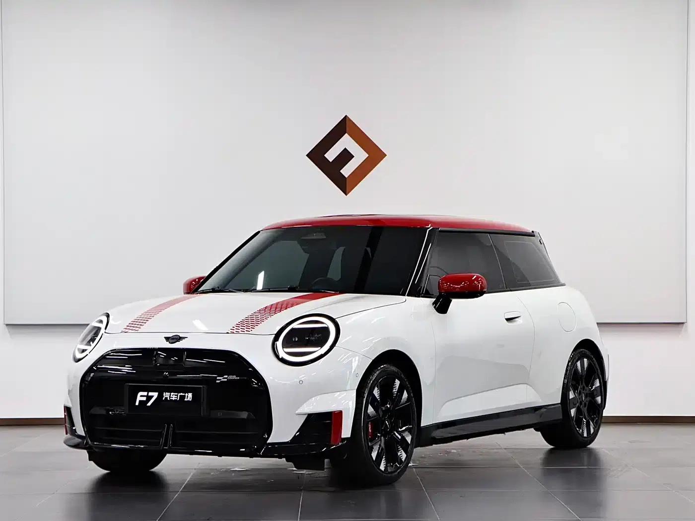 2025 JCW Aceman Electric MINI (JOHN COOPER WORKS) — миниатюра 1