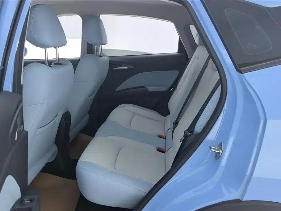 Nezha AYA 2023 Facelift 401 Lite — миниатюра 11