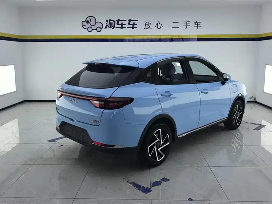 Nezha AYA 2023 Facelift 401 Lite — миниатюра 3