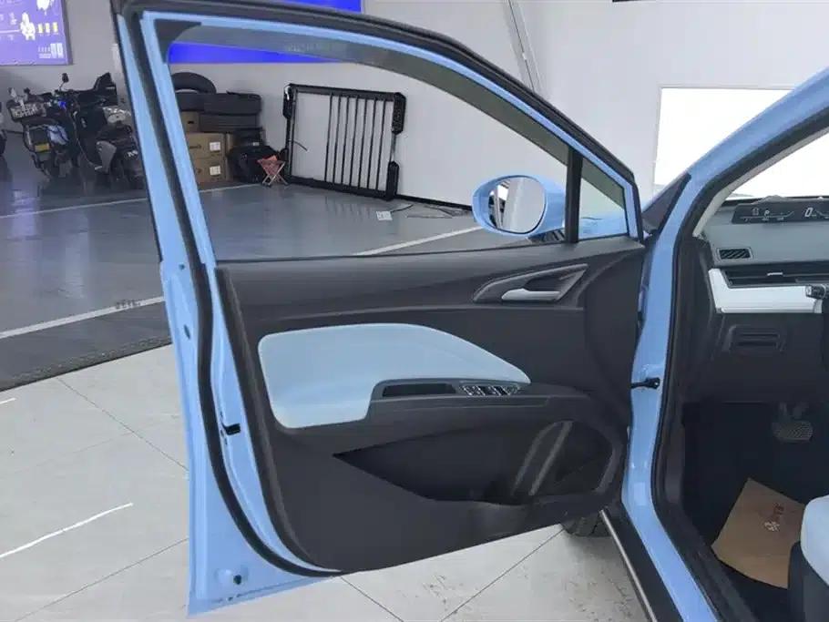 Nezha AYA 2023 Facelift 401 Lite — миниатюра 7
