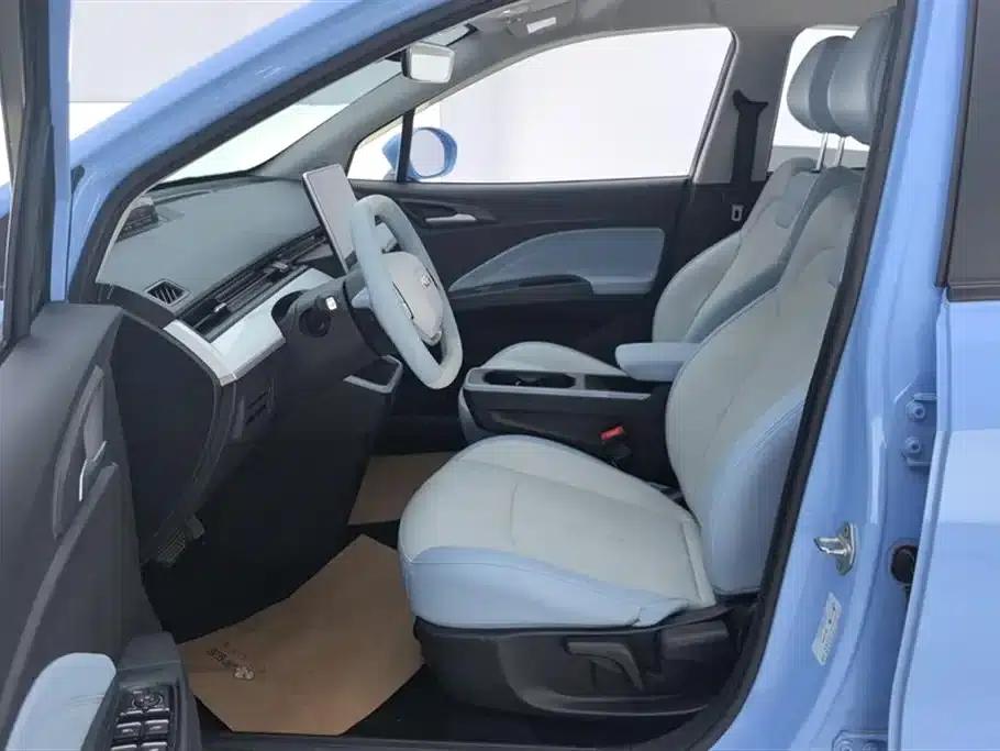 Nezha AYA 2023 Facelift 401 Lite — миниатюра 9