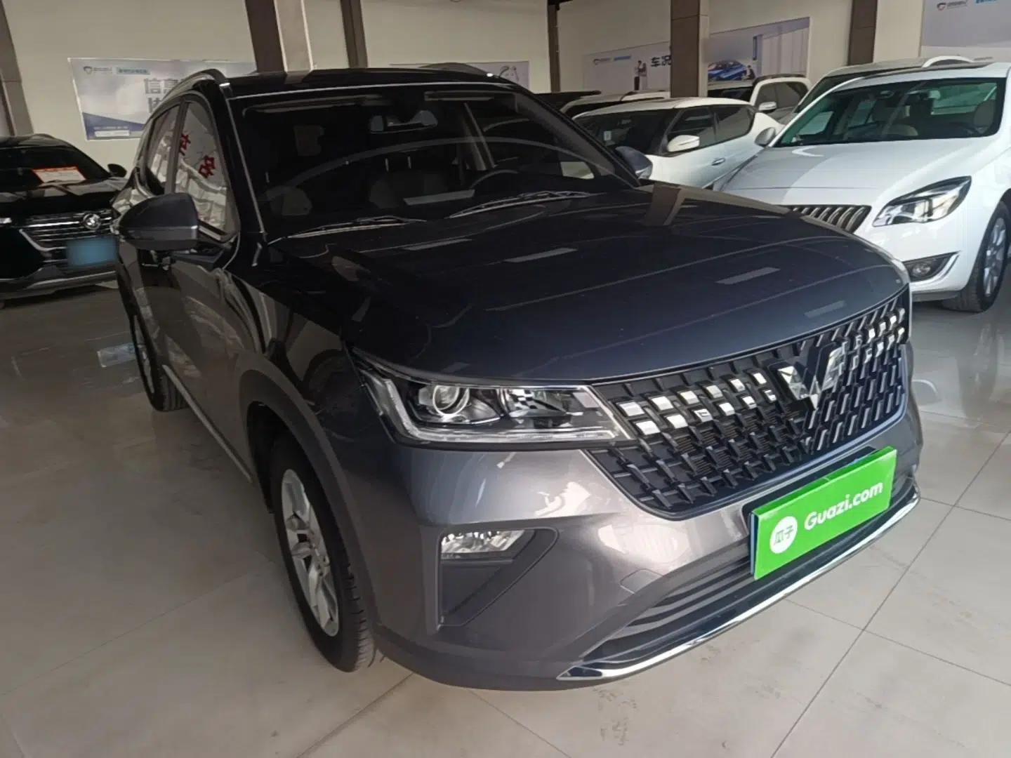 Wuling Alvez 2022 1.5L Manual Comfort Version — миниатюра 3