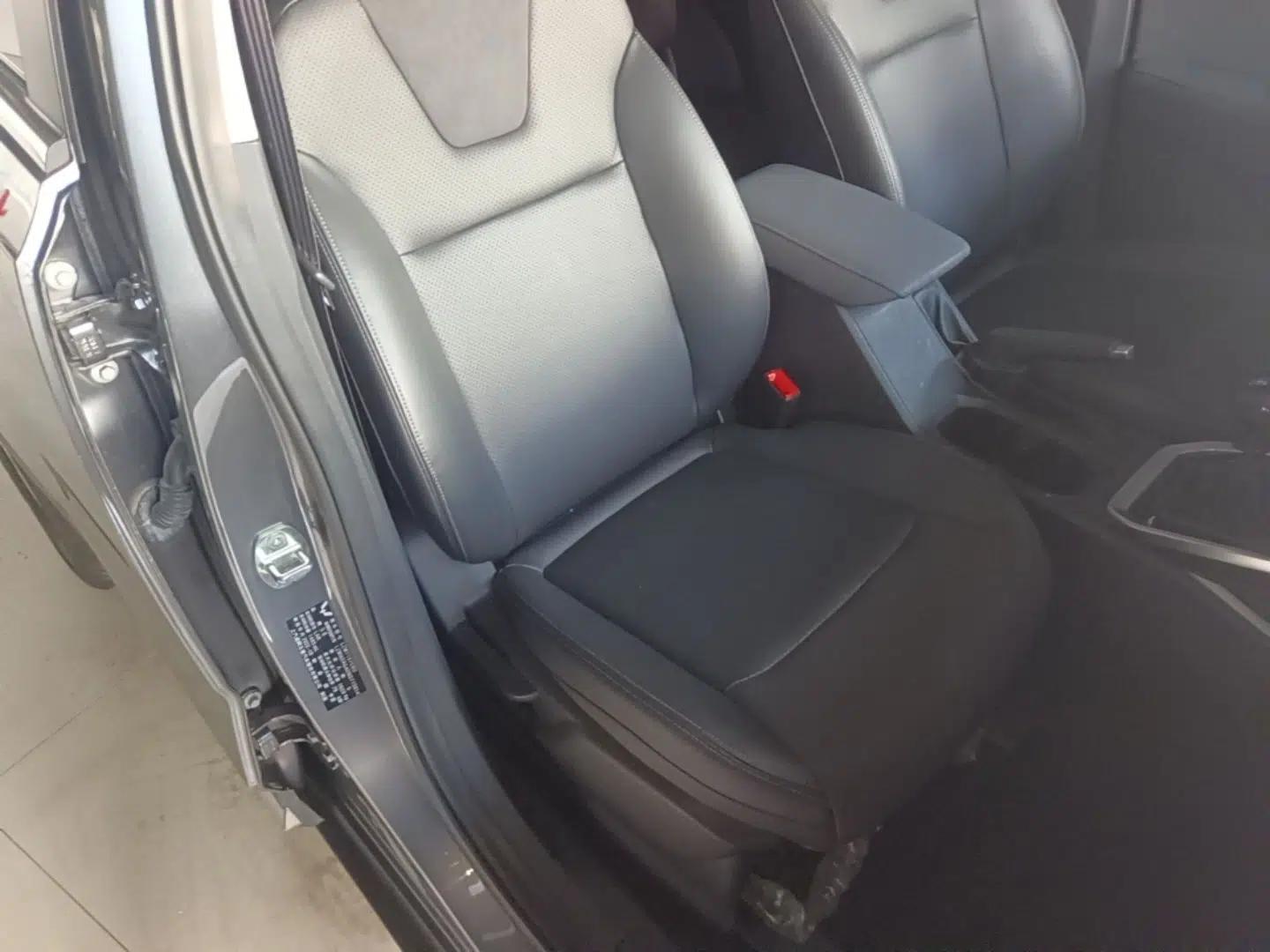 Wuling Alvez 2022 1.5L Manual Comfort Version — миниатюра 23
