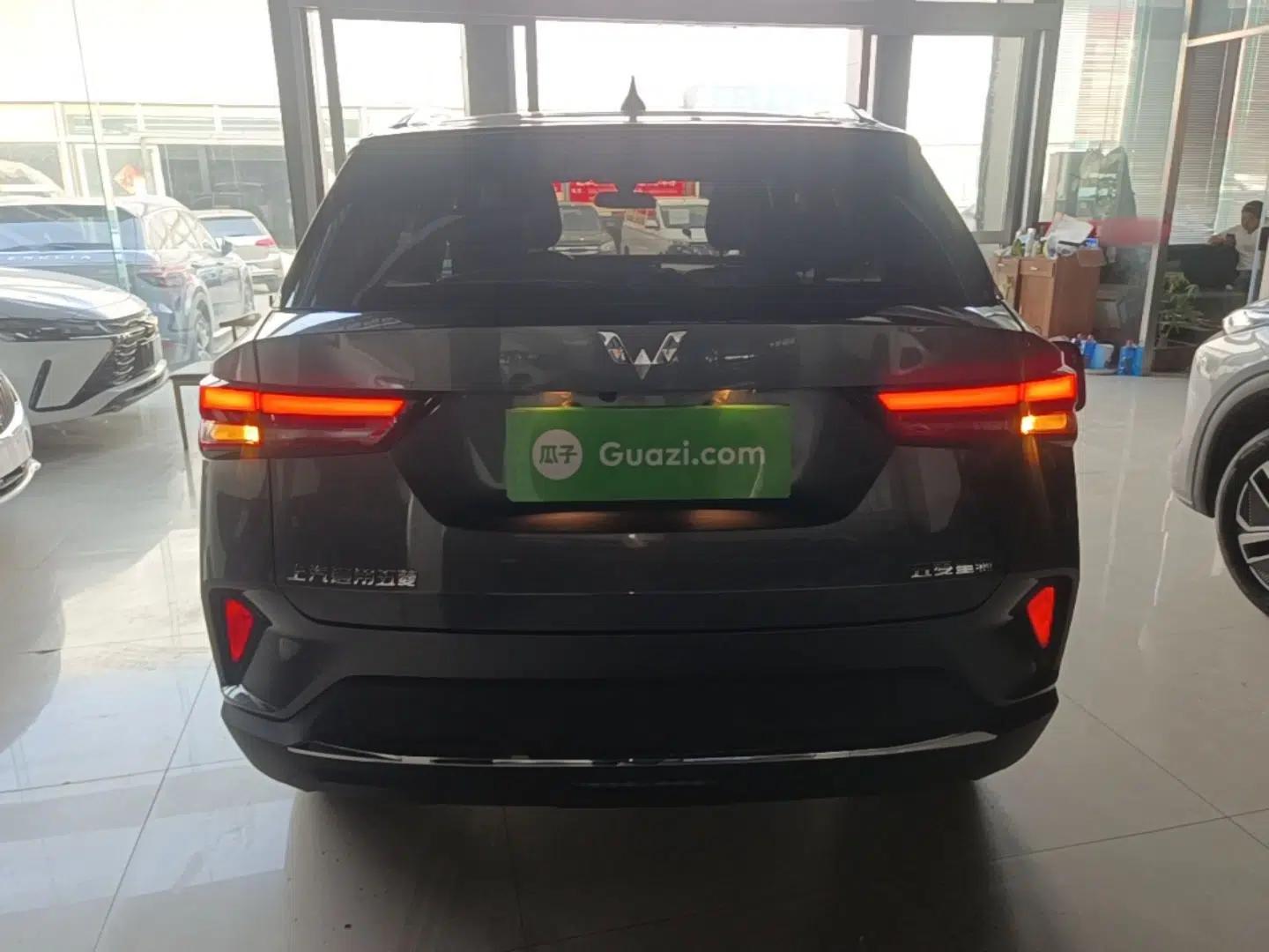 Wuling Alvez 2022 1.5L Manual Comfort Version — миниатюра 5