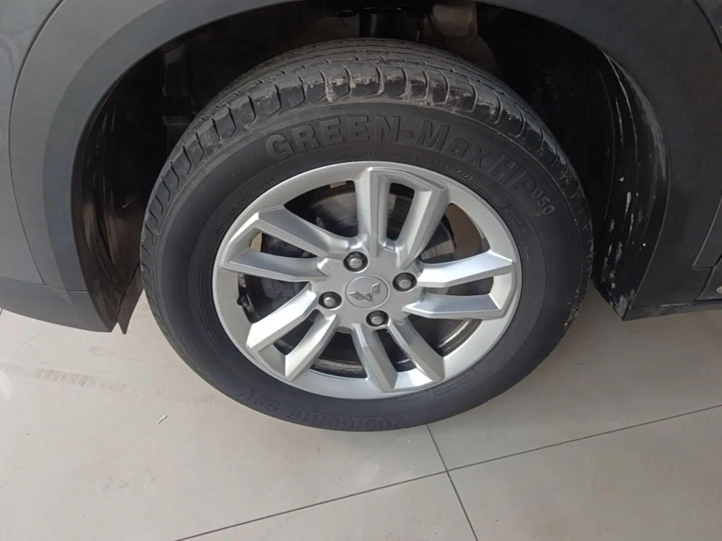 Wuling Alvez 2022 1.5L Manual Comfort Version — миниатюра 8