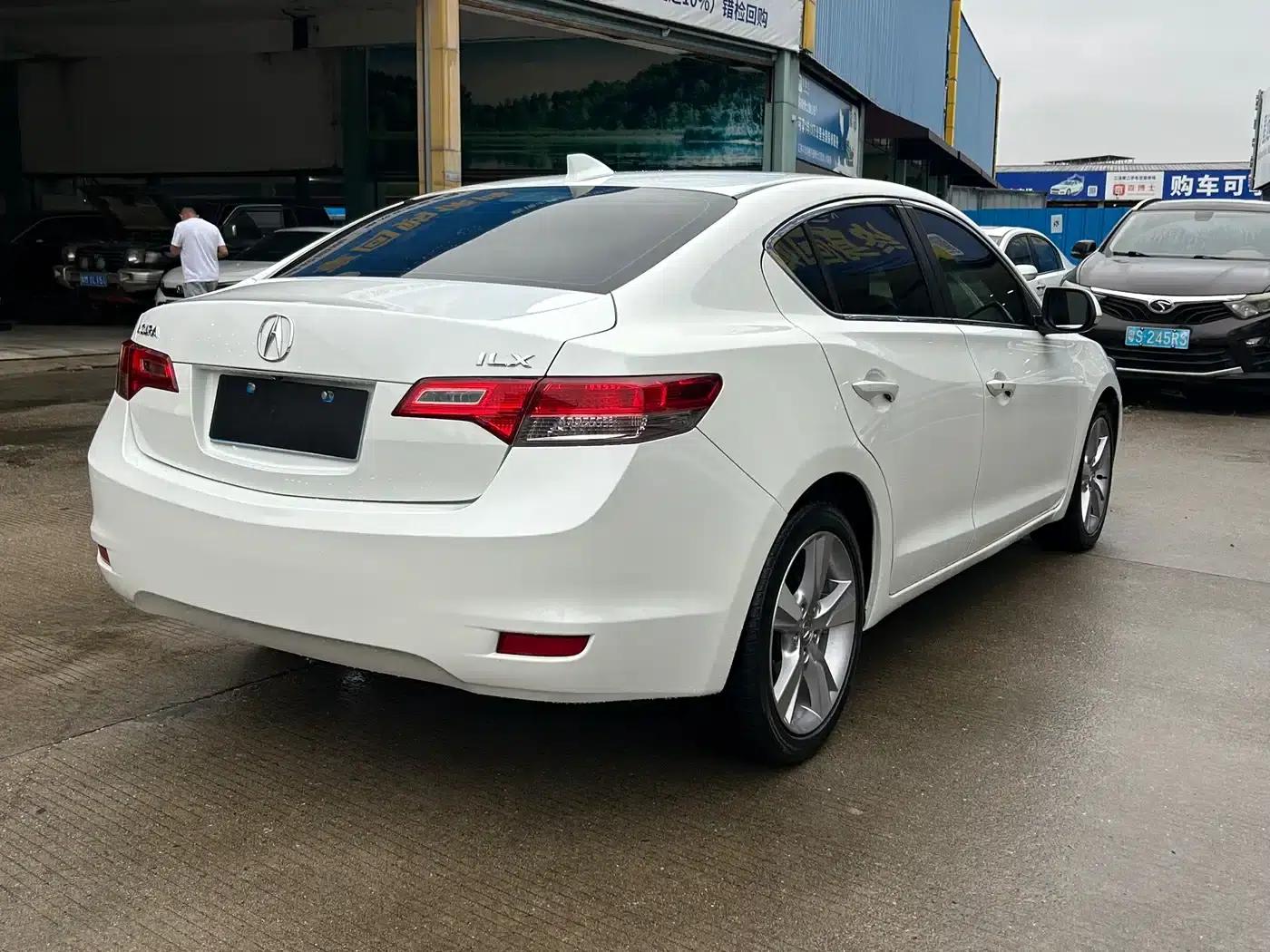 Acura ILX 2013 2.0L Elite Edition — миниатюра 13