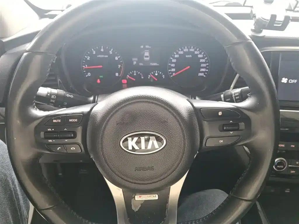 K5 2017 1.6T Automatic GLS — миниатюра 11