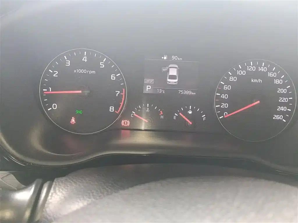 K5 2017 1.6T Automatic GLS — миниатюра 12