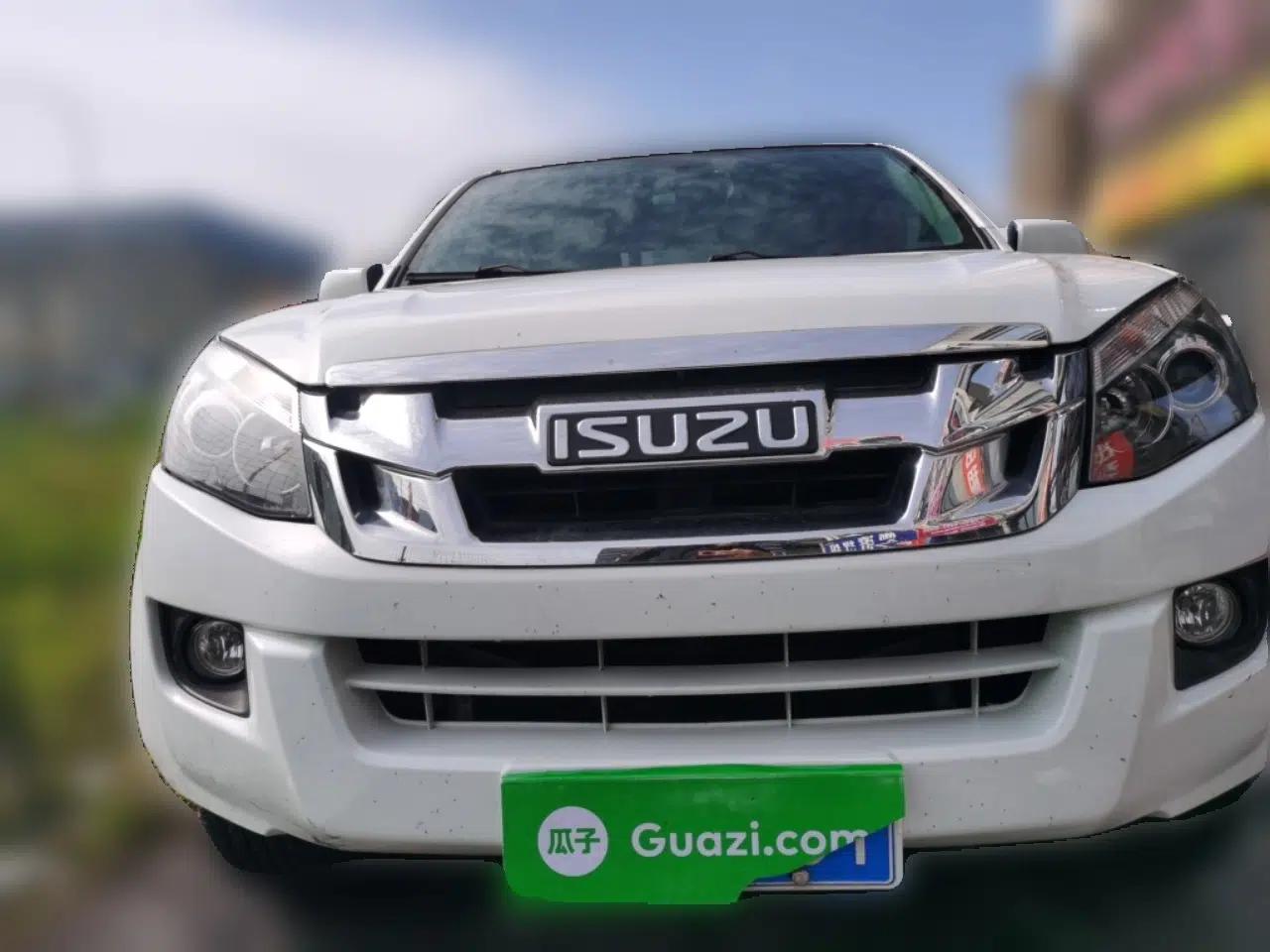 Isuzu D-MAX 2020 2.5T 4x4 Automatic Navigation Version China VI Standard Extended Length JE4D25Q6A — миниатюра 2